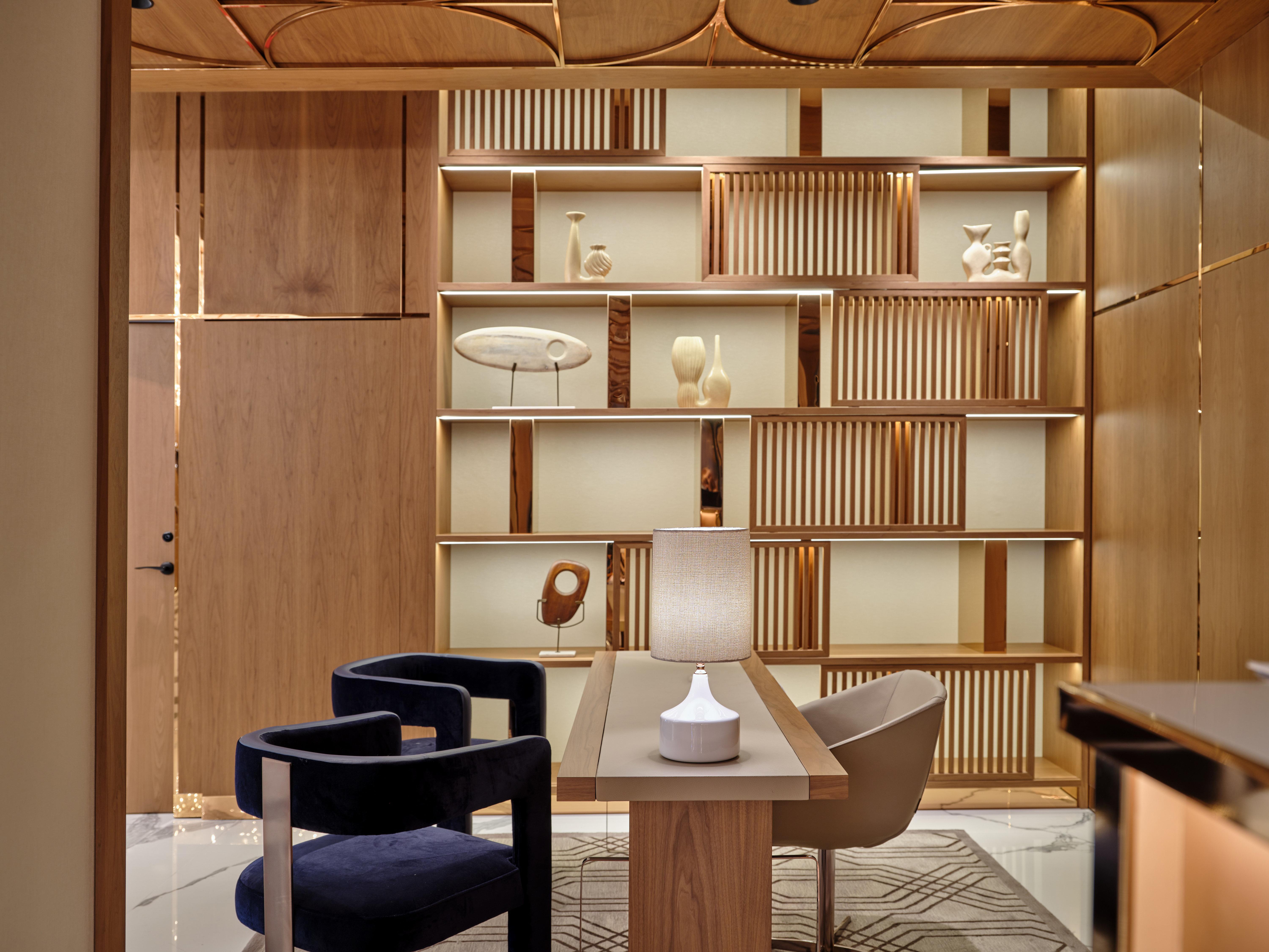 Intercontinental By Ihg Hotel 5*