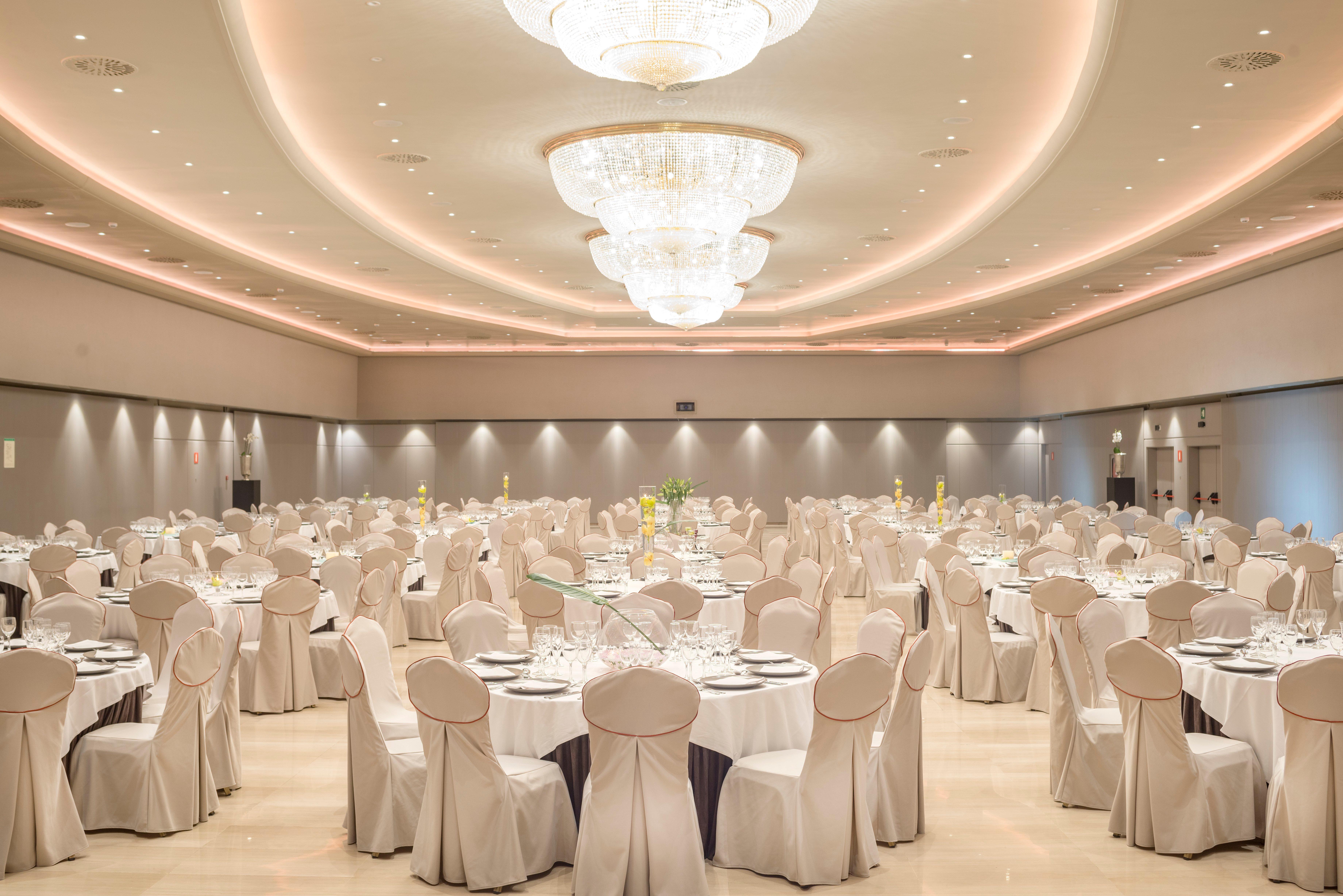 Intercontinental By Ihg Hotel