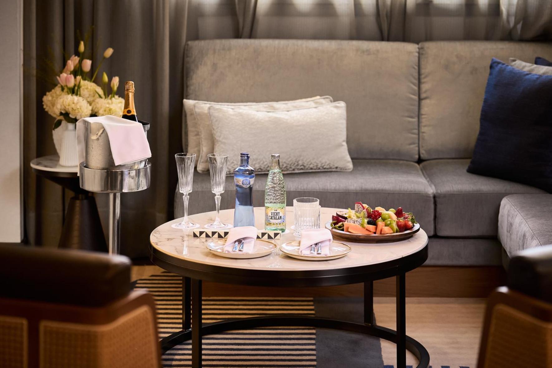 Intercontinental By Ihg Hotel 5*